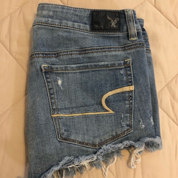American Eagle Shortie Shorts. Size 6. - Picture 5 of 6